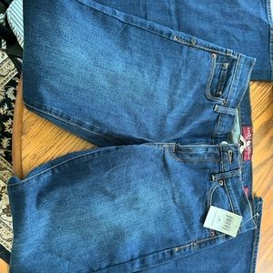 Sophia boot cut jeans NWT 6/28 32